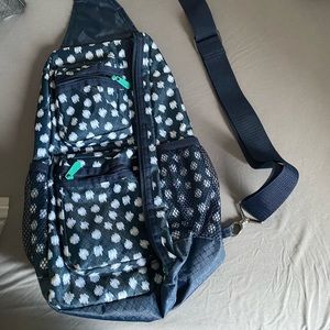 Thirty one RETIRED sling back pack